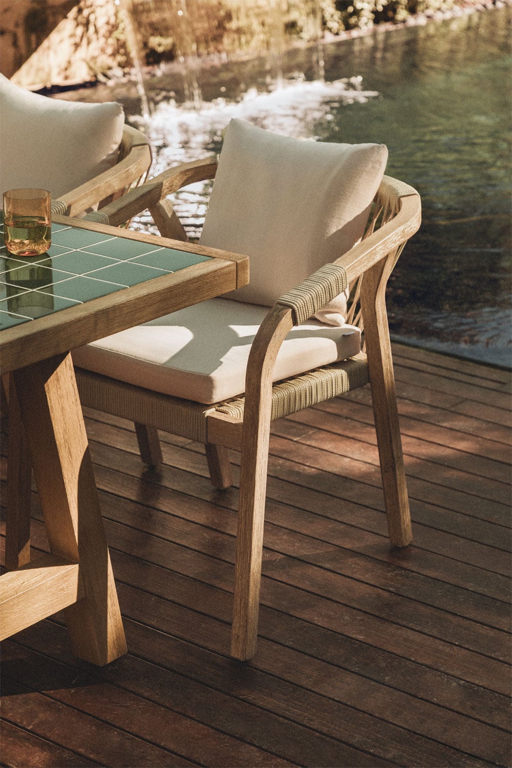 Chaise de jardin avec accoudoirs en bois d'acacia Dubai - 1