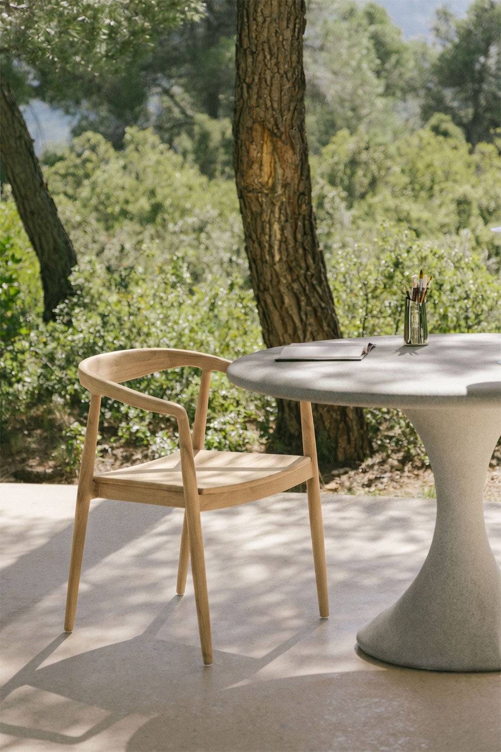 Chaise de jardin avec accoudoirs en bois de teck Rokan - 1