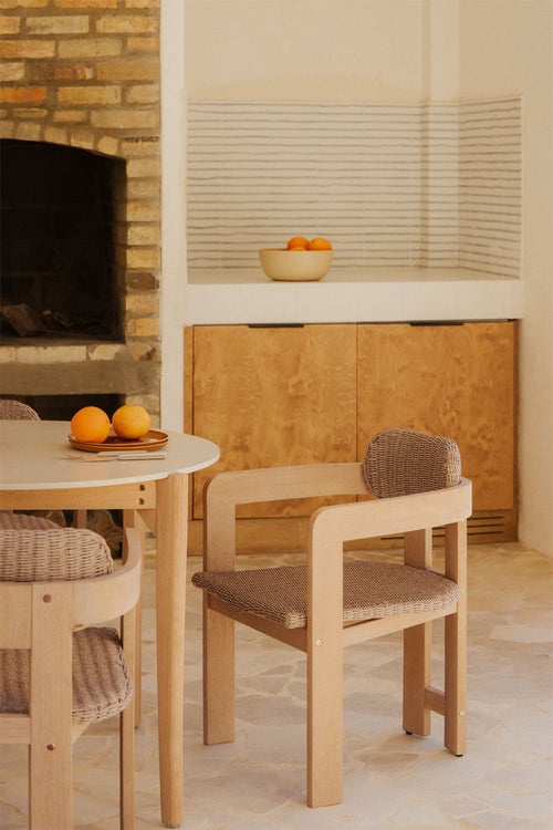 Chaise de jardin avec accoudoirs en bois d'acacia et rotin synthétique Ginara - 1