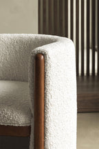 Chaise de salle à manger avec accoudoirs en bois et tissu bouclé Bekasi - 2