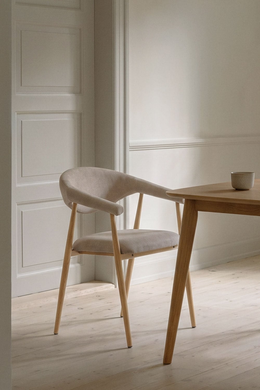 Chaise de salle à manger avec accoudoirs tapissée Nervoxi - 5