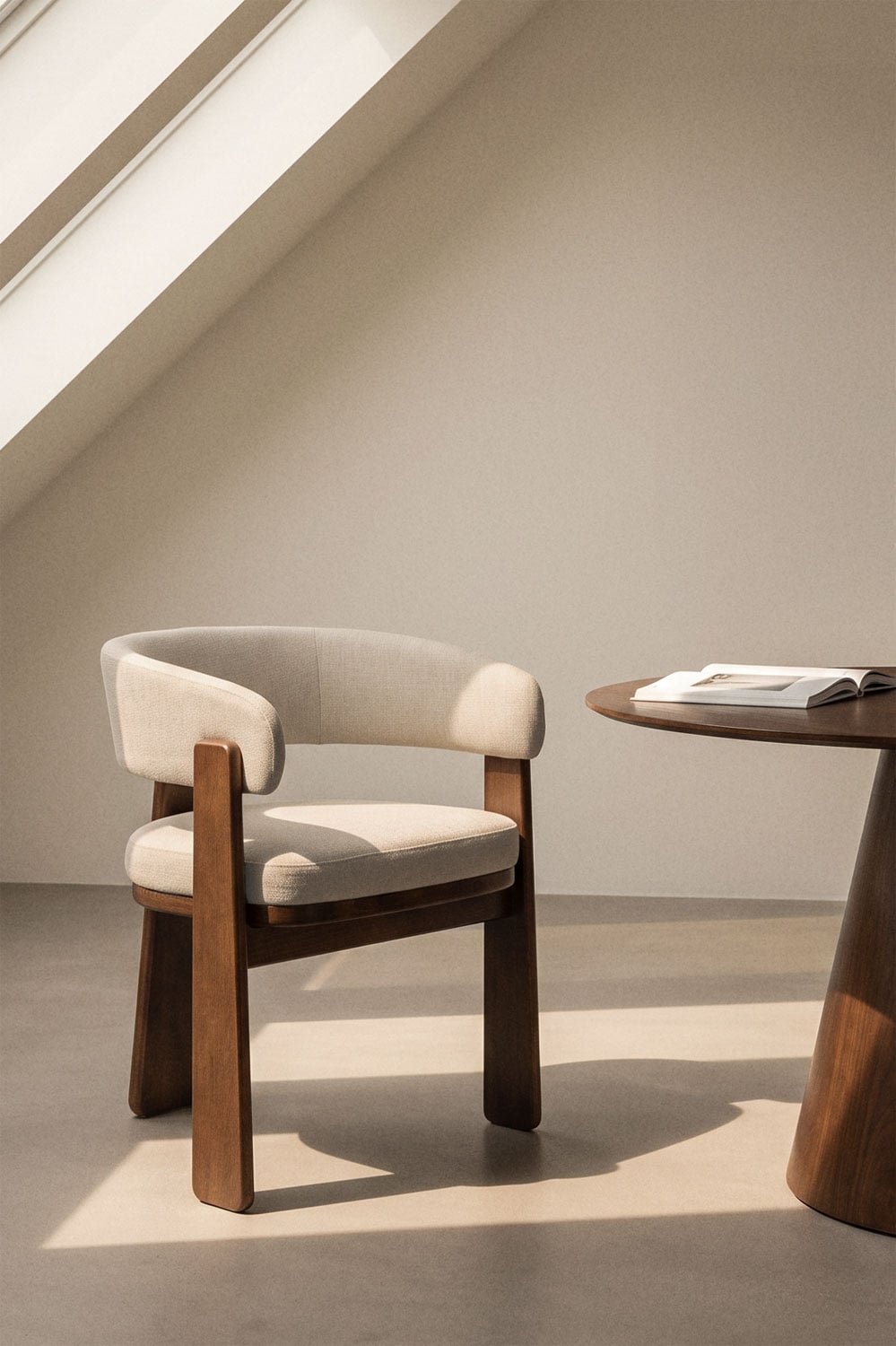 Chaise de salle à manger avec accoudoirs, tapissée et en bois de chêne Carbalis - 6