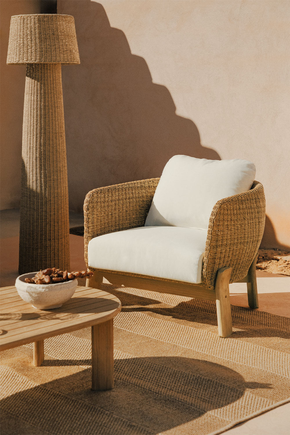 Fauteuil de jardin Leilan en bois d'acacia et rotin synthétique - 1