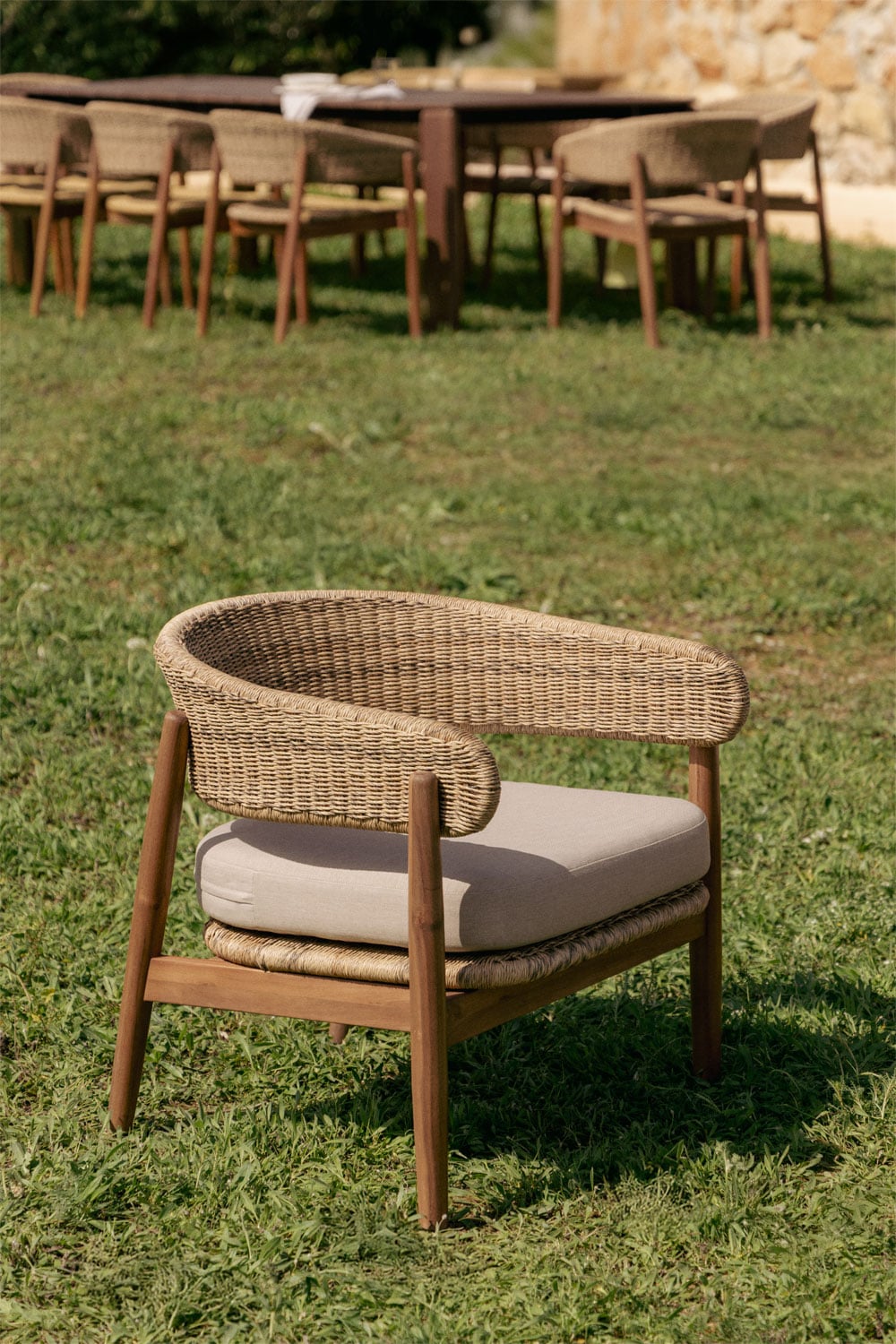 Fauteuil de jardin en bois d'acacia et rotin synthétique Ribeira - 1