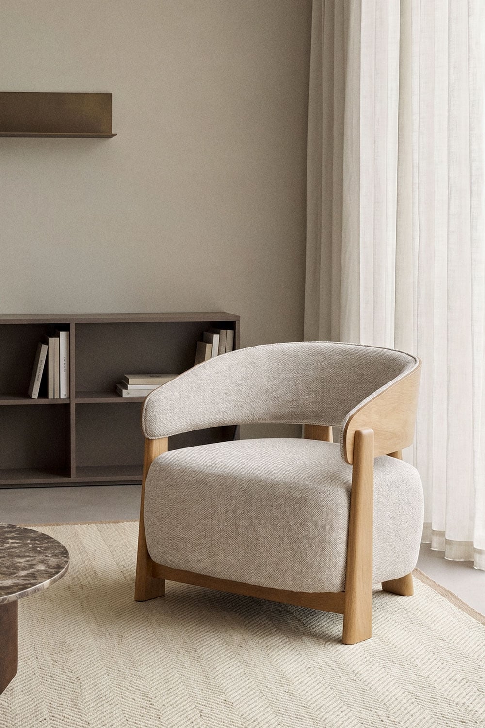 Fauteuil en bois de chêne tapissé Olea - 1