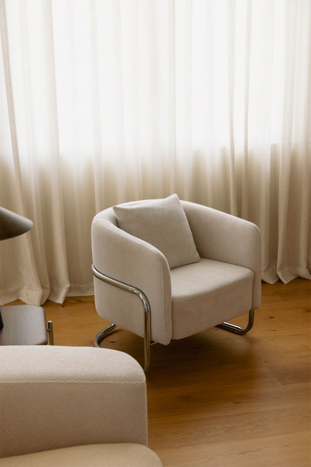 Fauteuil rembourré et en fer Zantria - 4