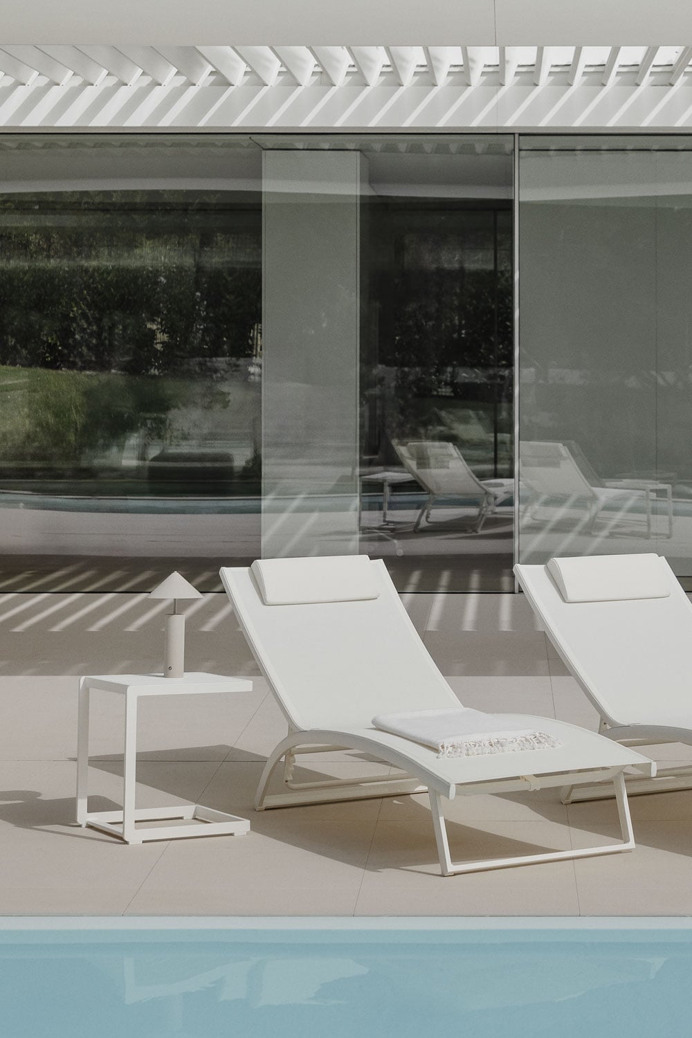 Chaise longue inclinable en aluminium avec coussin Dulem - 4