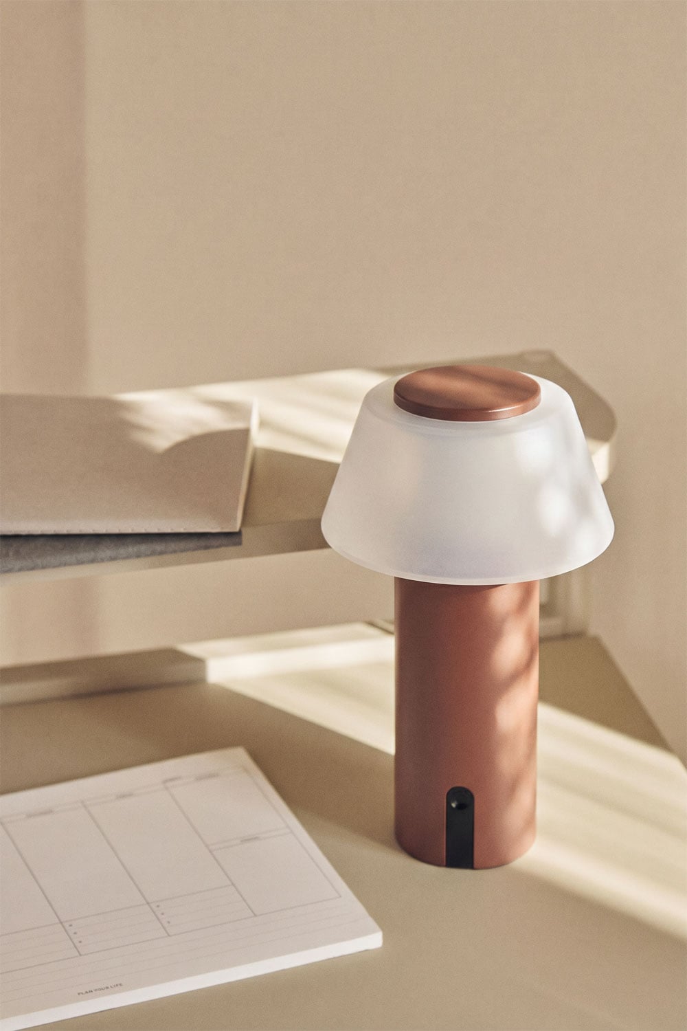 Lampe de table LED sans fil en fer Socotra - 3