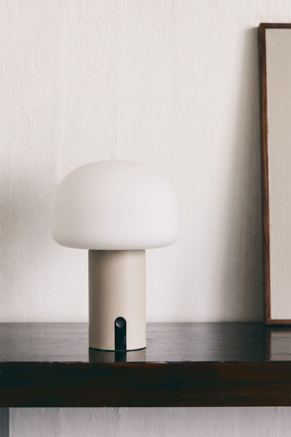 Lampe de table LED sans fil en polyéthylène et fer Jadzia - 1