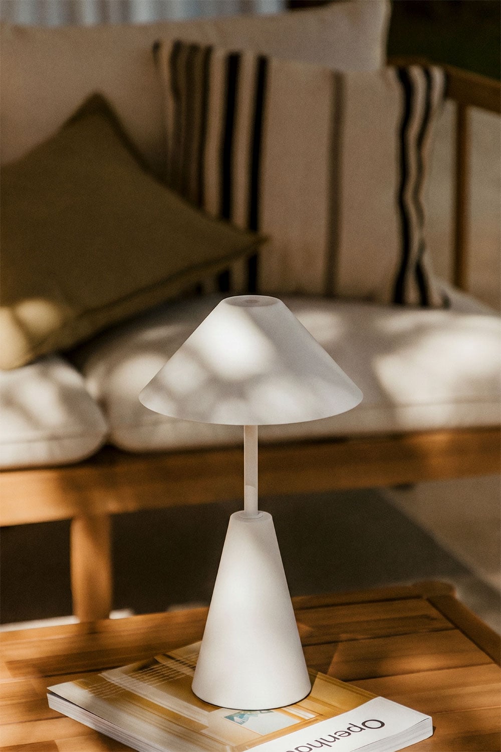 Lampe de table LED sans fil pour extérieur en fer Alexis - 3