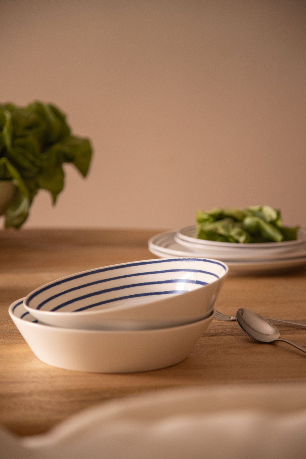 Pack de 2 assiettes creuses en new bone china Isolda - 1