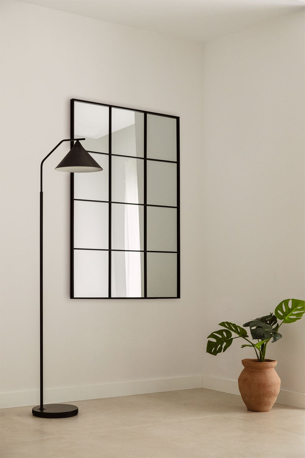 Miroir mural rectangulaire 80x120 cm en métal Niember - 1