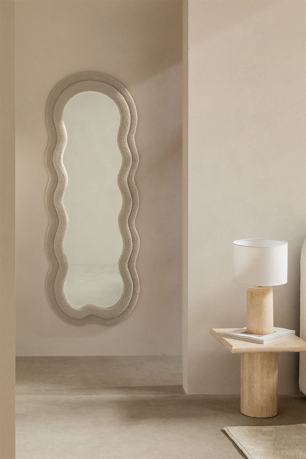 Miroir mural irrégulier 60x160 cm tapissé Evelyn - 1