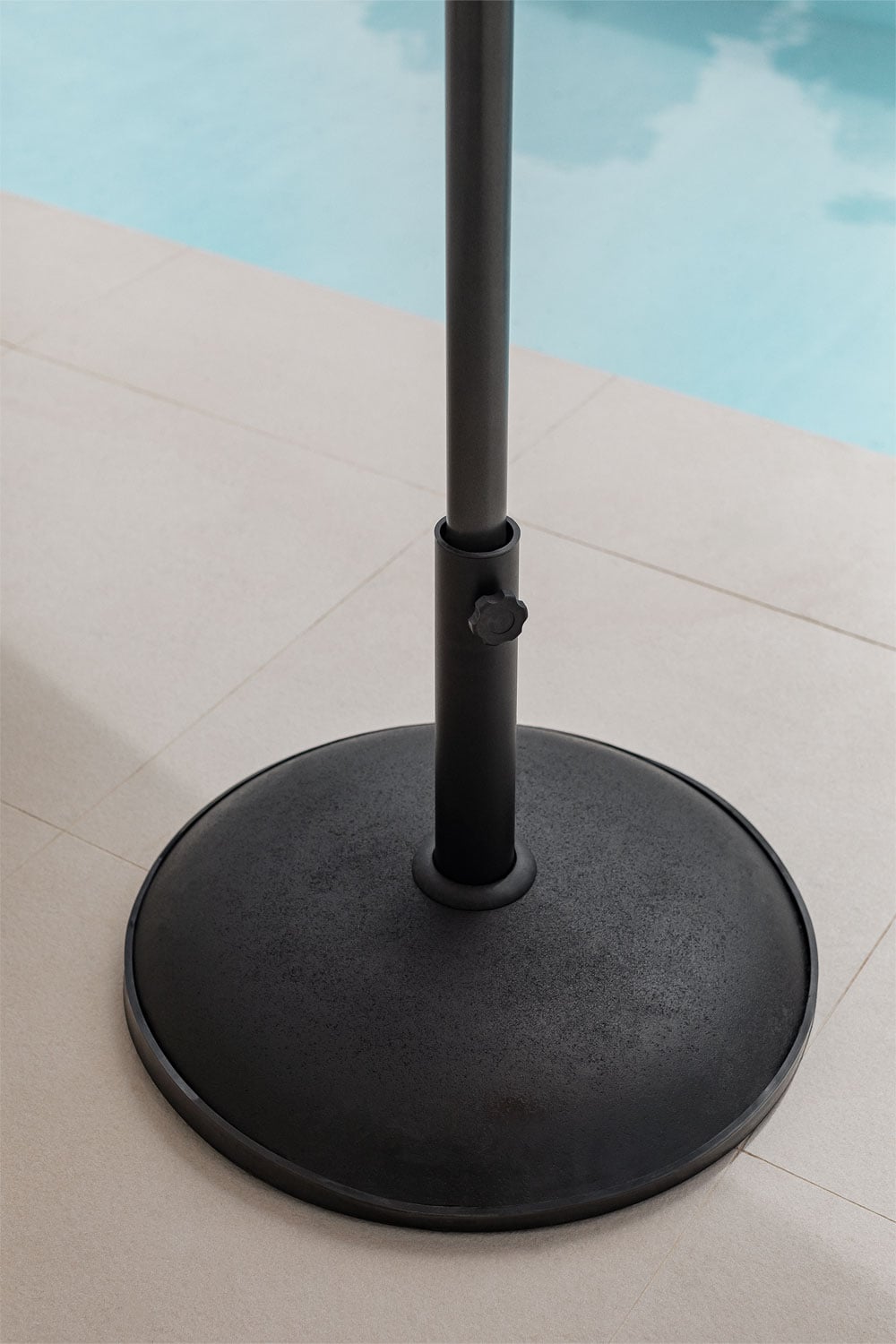 Pied de parasol rond Ø50 cm en béton et acier Zante - 1
